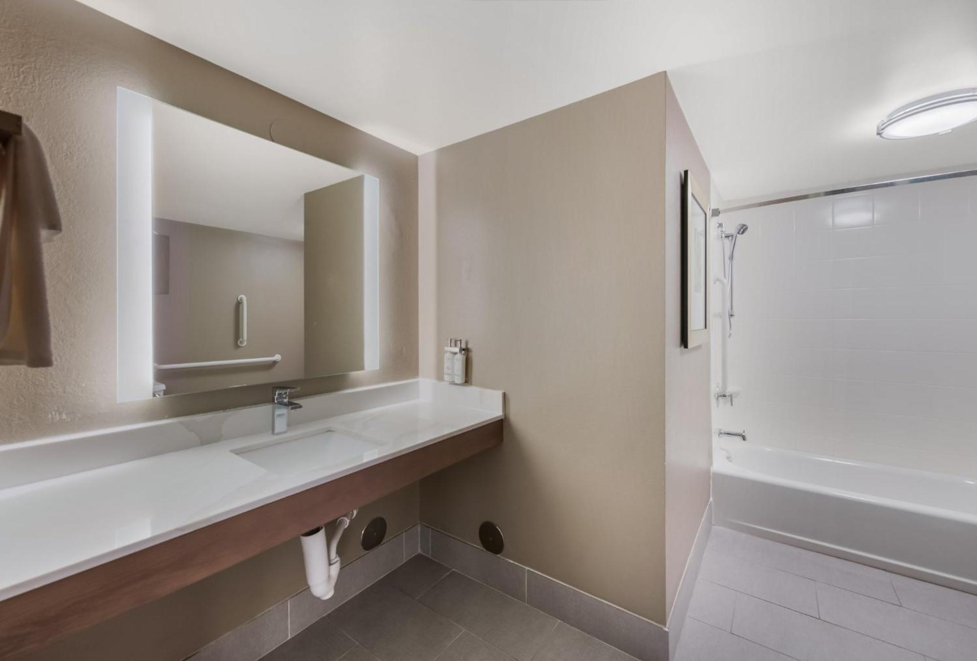 Staybridge Suites Chesapeake-Virginia Beach By Ihg Екстериор снимка